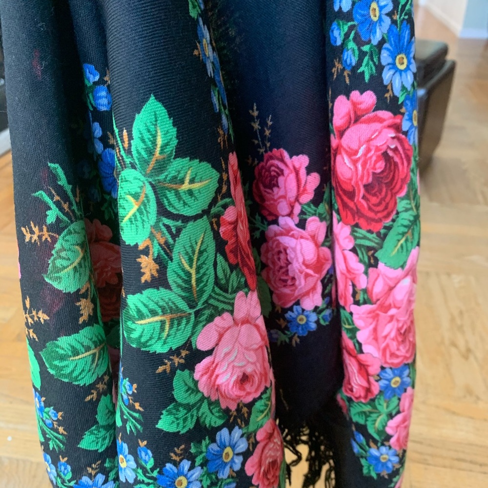 Original Russian Wool Scarf - Picture 3 of 4